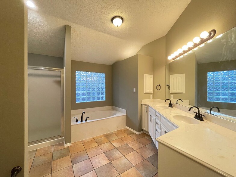 Building Photo - 9017 Creede Trail