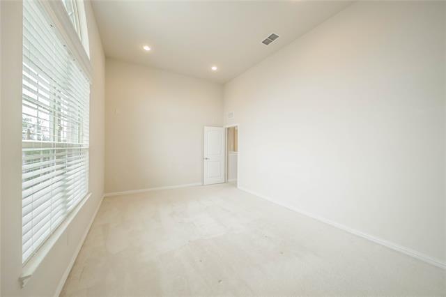 Building Photo - 2808 Frontier Dr