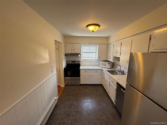 Building Photo - 40 Whitestone Rd