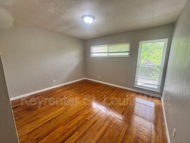 Building Photo - 440 Eichelberger St