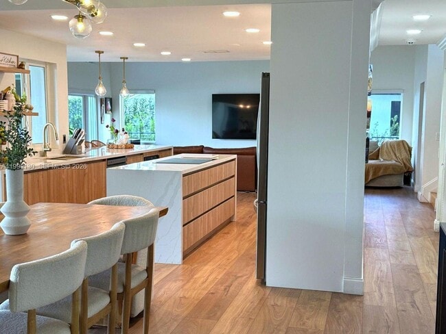 Building Photo - 311 NW 201st Ave