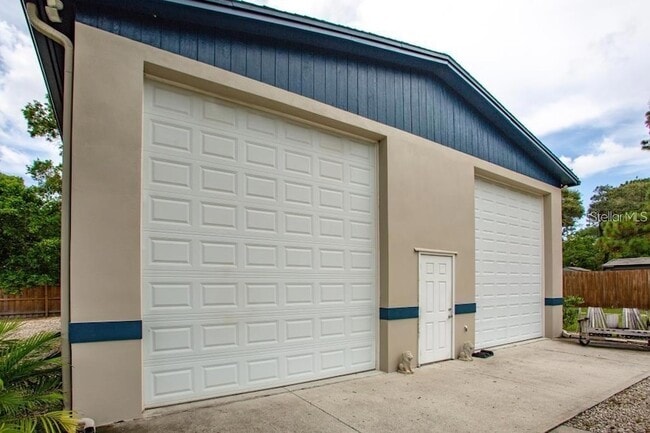 Building Photo - 12802 N 53rd St