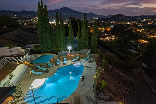 Building Photo - 1853 Penasco Rd