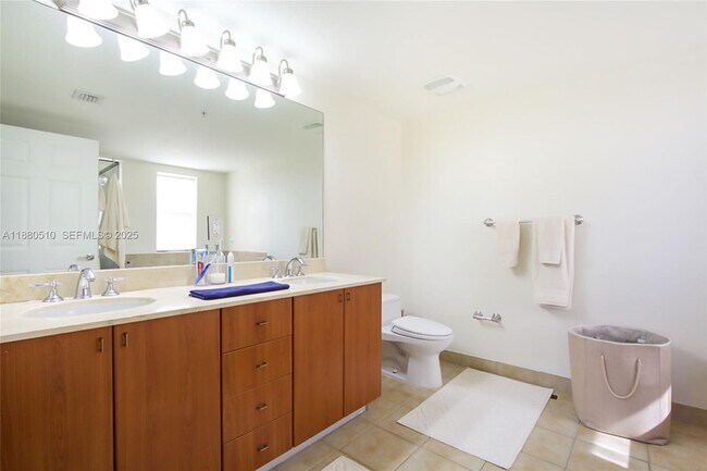 Building Photo - 888 Douglas Rd