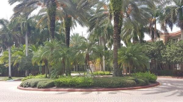 Building Photo - 4856 State Rd