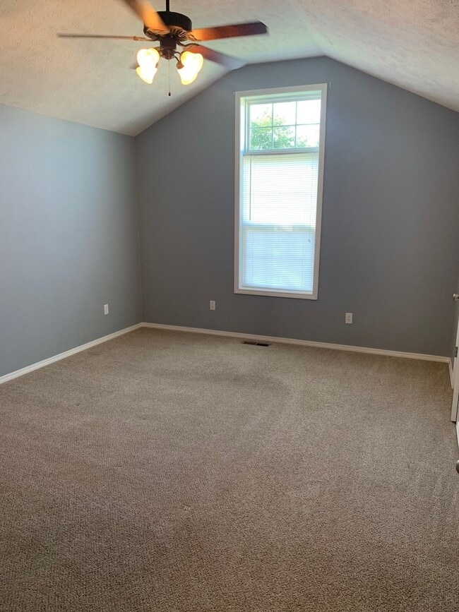 Building Photo - Country Setting 4 Bedroom House in Willard