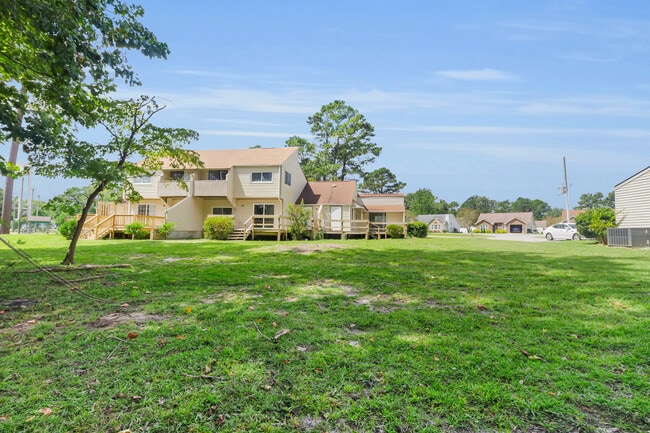 Building Photo - 125 Pirates Rd