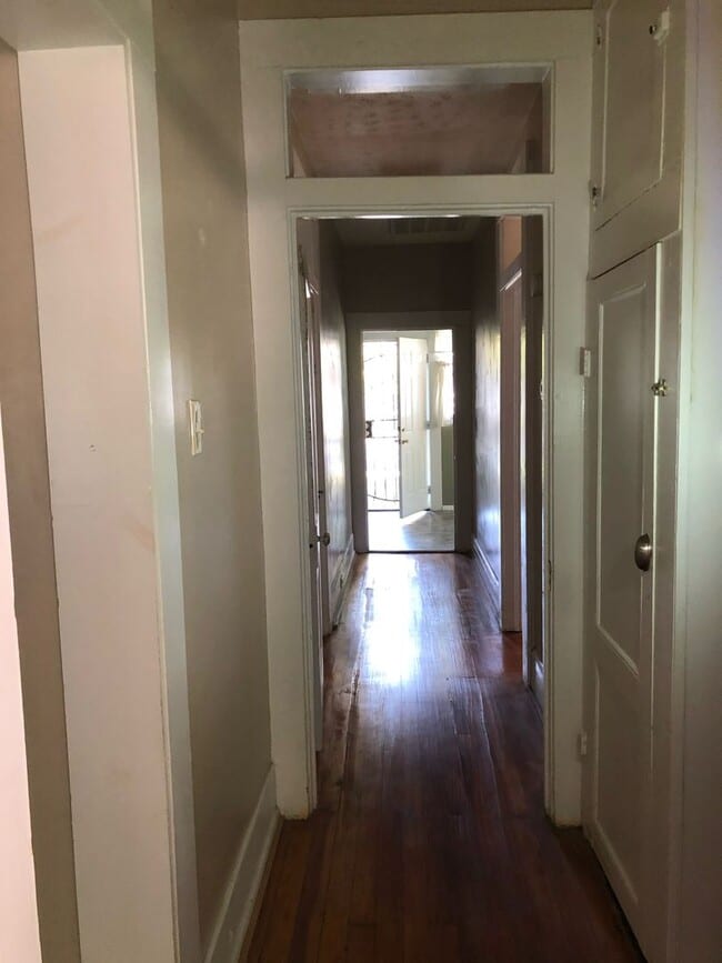 Building Photo - 1003 Peachtree St