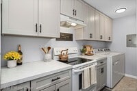 Building Photo - 2917 Rockford