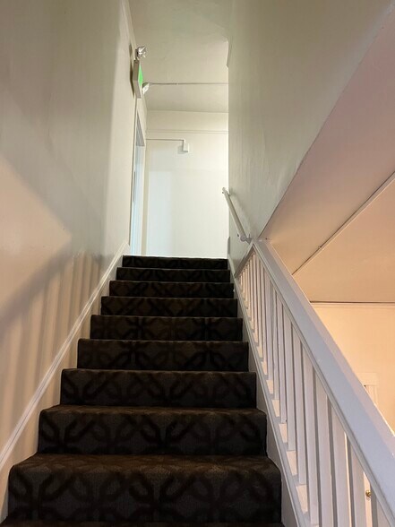 Building Photo - 2708 Channing Way