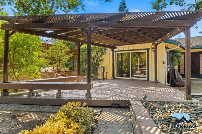 Building Photo - 7919 Ridgemont Dr