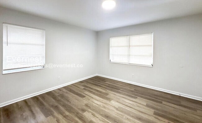 Building Photo - 1823 Old Springville Rd