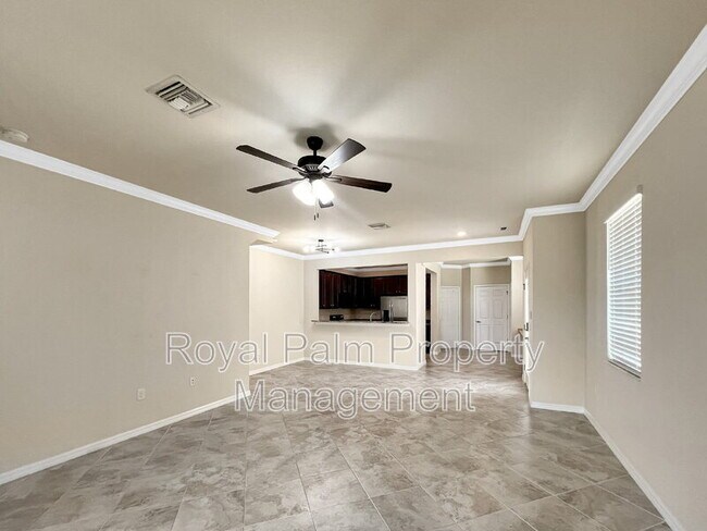 Building Photo - 8895 Via Isola Court
