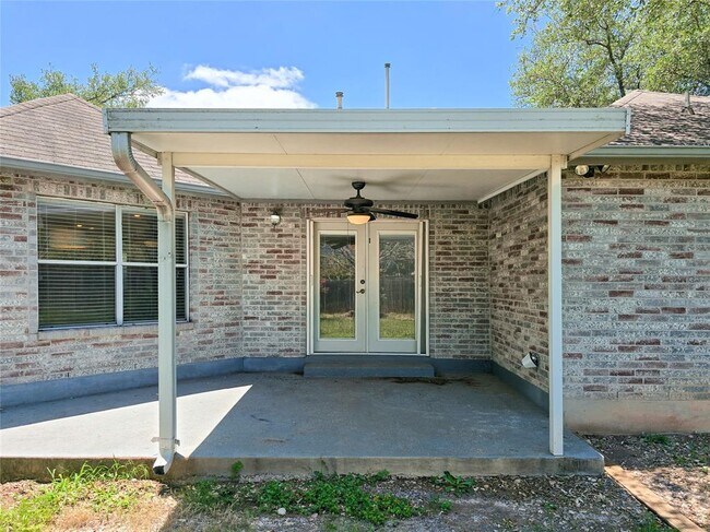Building Photo - 1318 Chalk Ln