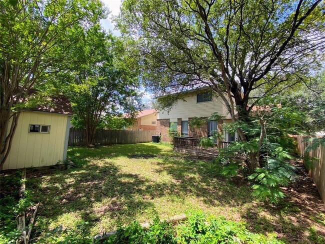 Building Photo - 3215 Tree Grove Dr