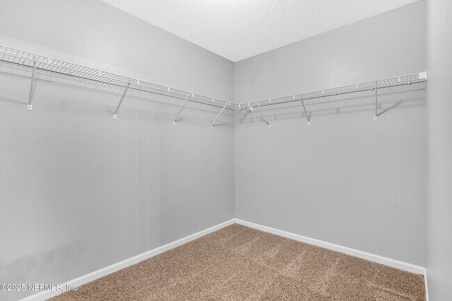 Building Photo - 150 Logrono Ct
