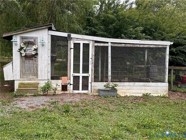 Building Photo - 17088 Old Ridge Rd