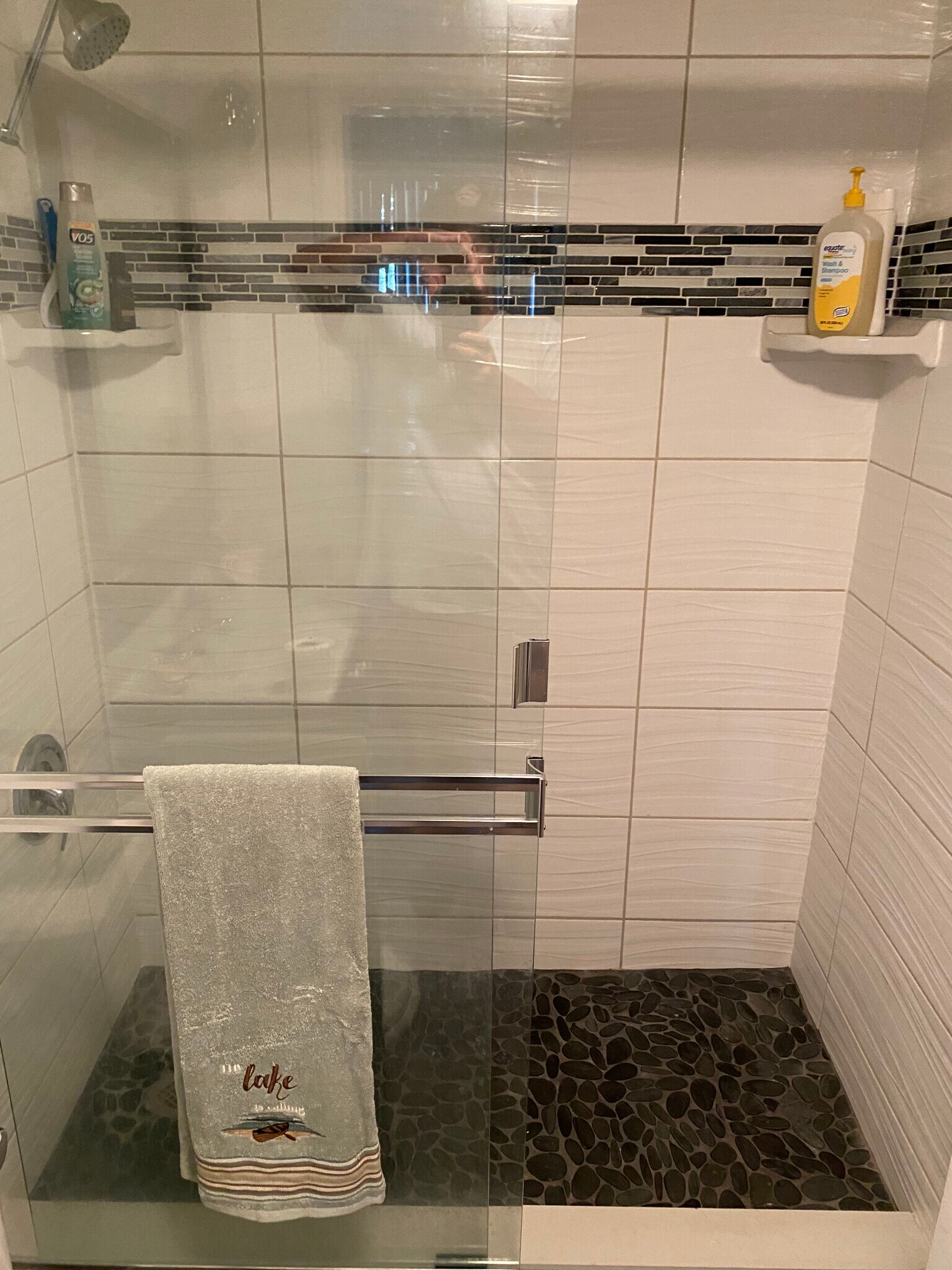 Building Photo - 160 N Lakeview Dr