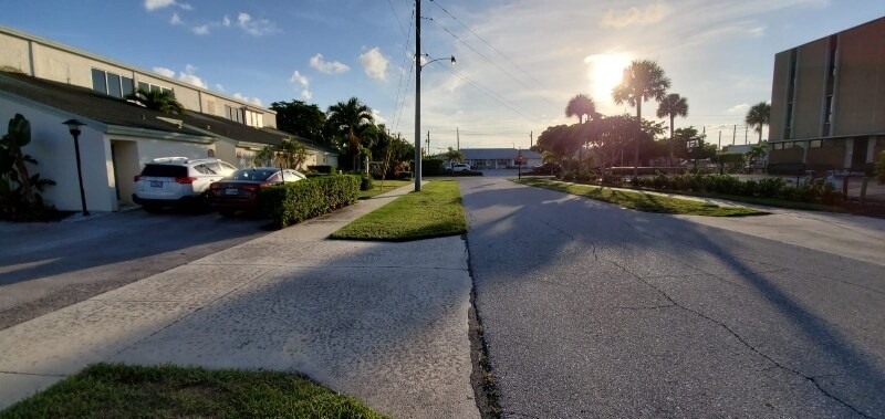 Building Photo - 132 Wettaw Ln