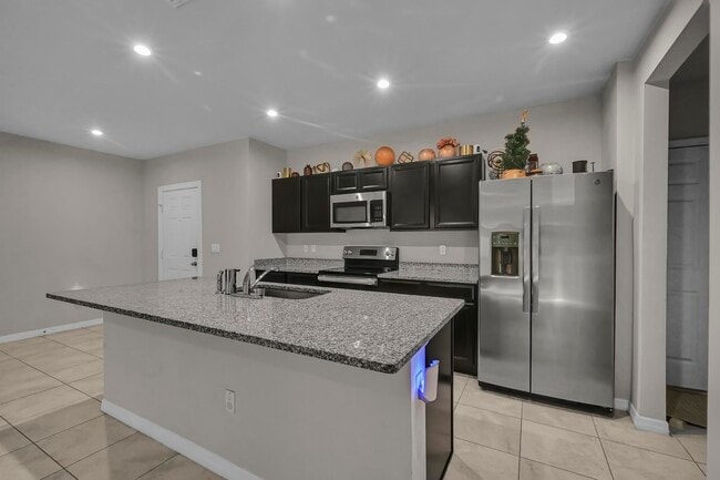 Building Photo - 3351 Liberty Square Way