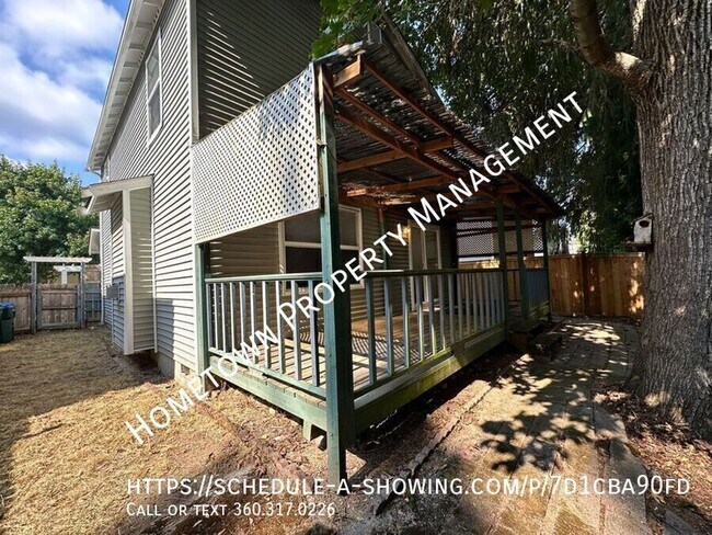 Building Photo - 4206 Wonderwood Ln SE