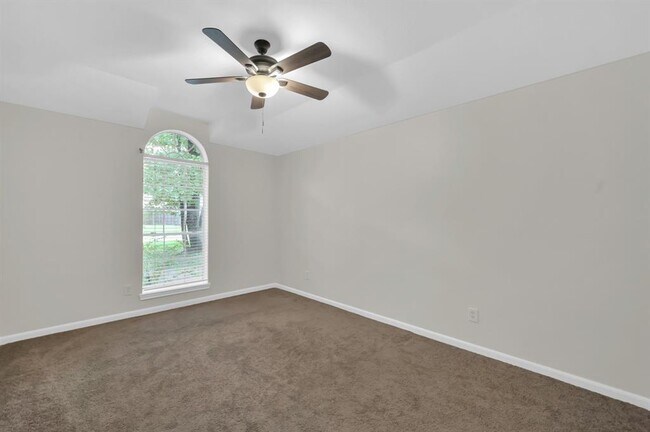 Building Photo - 22727 Bridgewater Dr