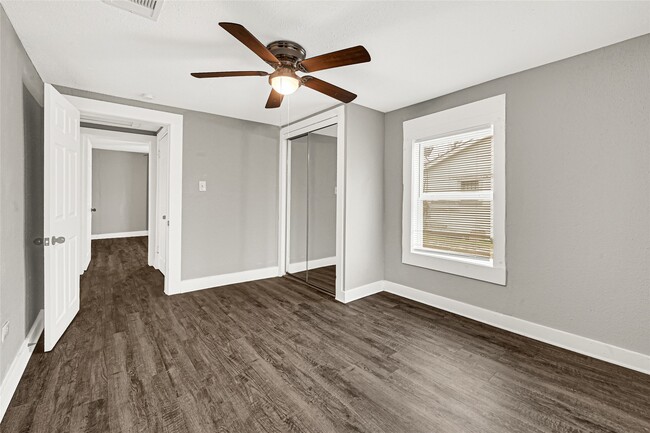 Building Photo - 6218 Woodrow St