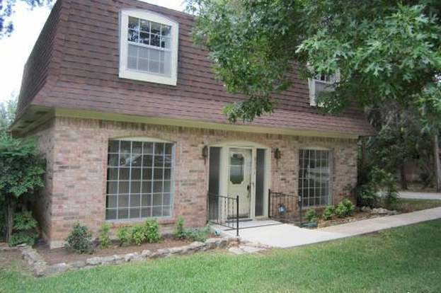 Building Photo - 833 Timber Dr
