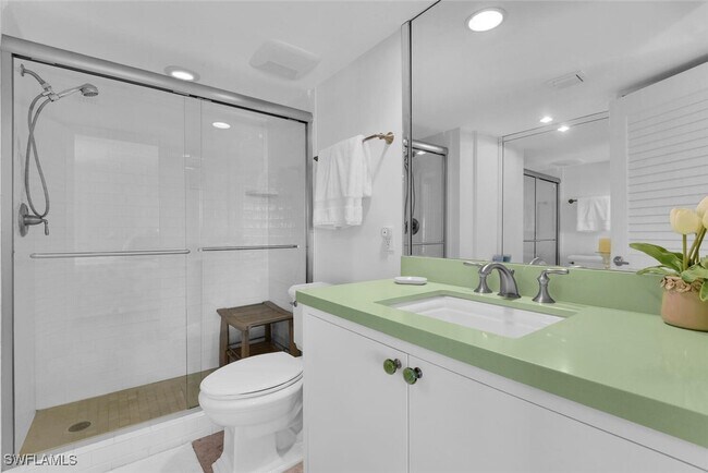 Building Photo - 4901 Gulf Shore Blvd N