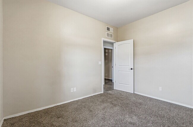 Building Photo - 14920 Willie Worsley Ave