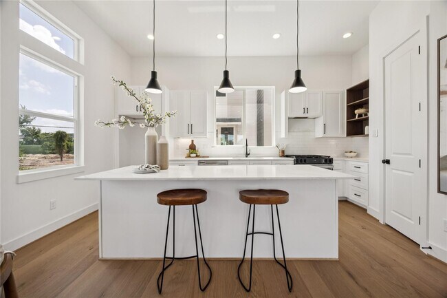 Building Photo - 2806 Mills St