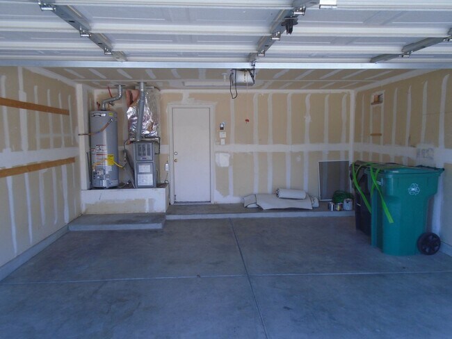 Building Photo - Rio Rancho House