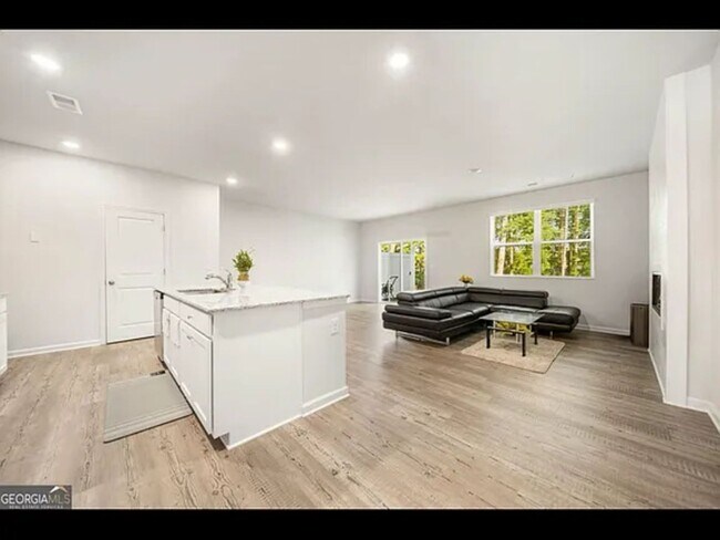 Building Photo - 5304 Melbourne Ln