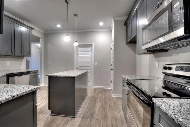 Building Photo - Beautiful NEW home in Cartersville!  Move ...