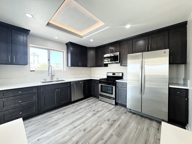 Building Photo - 68745 Tachevah Dr