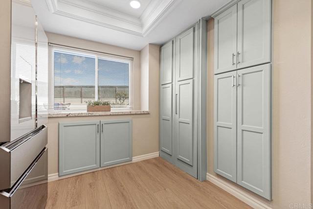 Building Photo - 2505 Navarra Dr