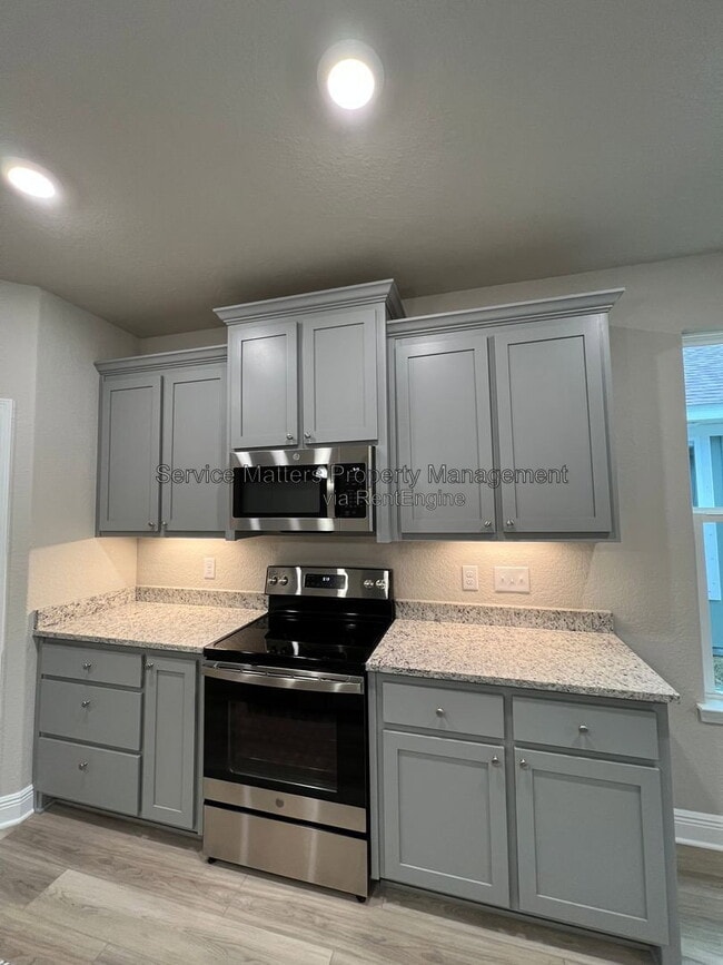 Building Photo - 5349 Parkside Dr