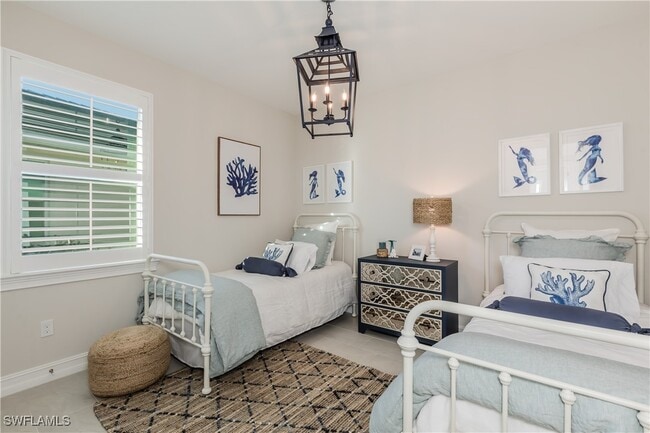 Building Photo - 267 Tamarindo Ln