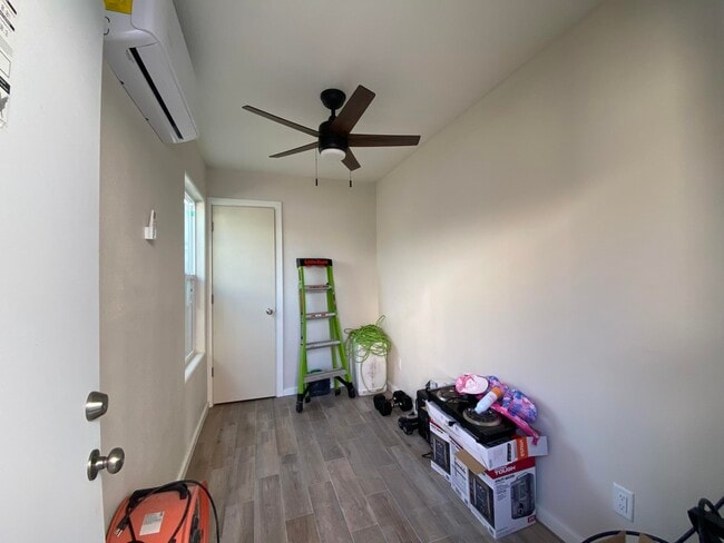 Building Photo - 1232 Sambar Lp