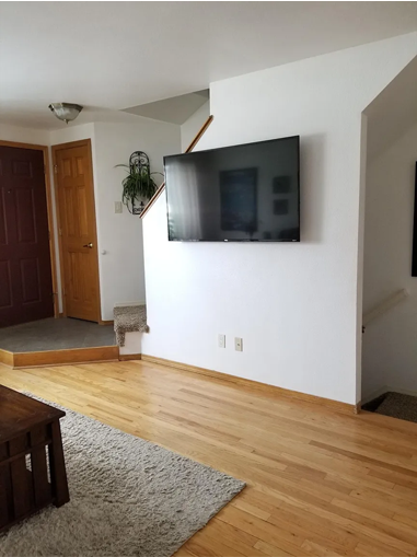 Entry / living room - 6303 Colony Cir