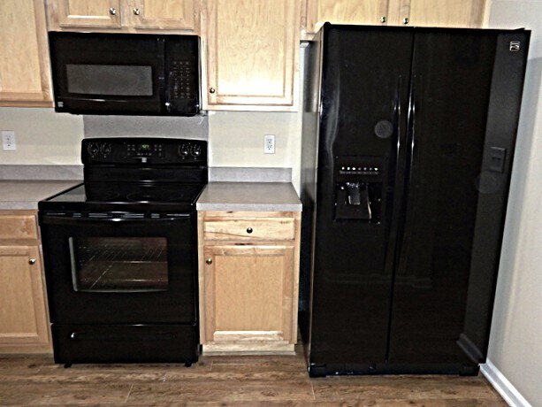 Building Photo - 108 Cannonsmill Ln