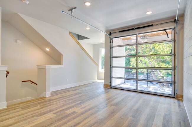 Building Photo - 2628 Forest Park Blvd