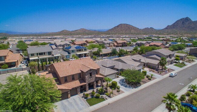 Building Photo - Gorgeous 5 bed 3.5 bath 3 car garage home, 3613 sq ft in established North Phoenix community