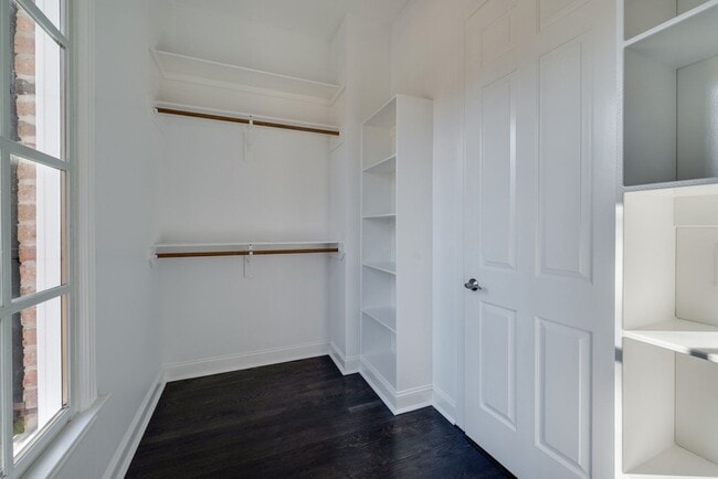 Building Photo - 1449 Willowbrooke Cir