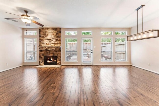 Building Photo - 46 Alderon Woods Pl