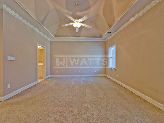 Building Photo - Spacious 3-Bed, 2-Bath Riverchase Garden Home