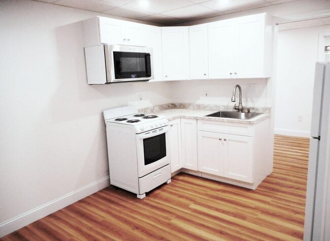 kitchen from living room - 157 Hamilton St