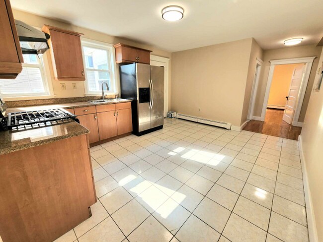 Building Photo - 5 Gleason St