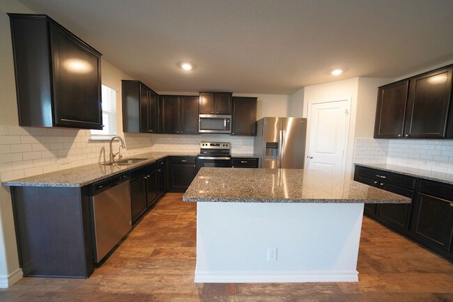 Building Photo - Like New Home in Red River Ranch (Cibolo)!