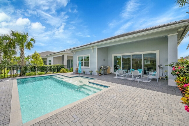 Building Photo - 12597 Nautilus Cir